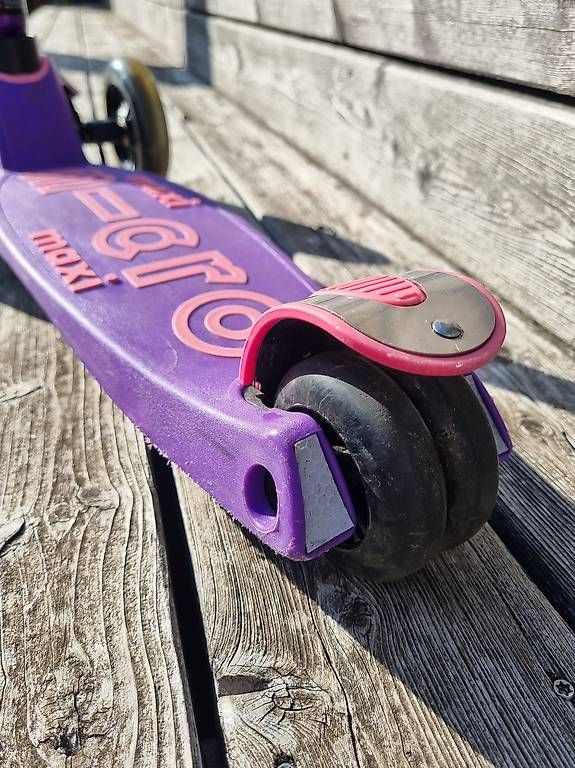 Micro Kickboard: Kinder Kickboard von Micro Maxi mit LED – Usato da Münchwilen venduto da dila77 3