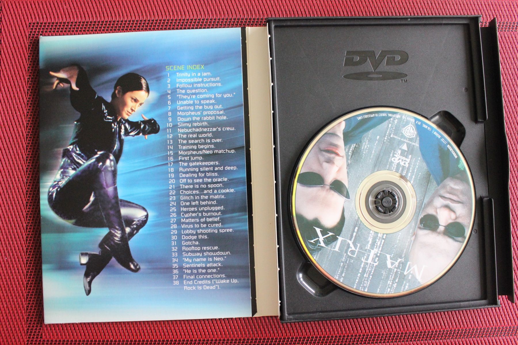 Tutti i DVDs: MATRIX - DVD (englisch)  (2369) – Usato da Geroldswil venduto da Schlumpfine1973 1