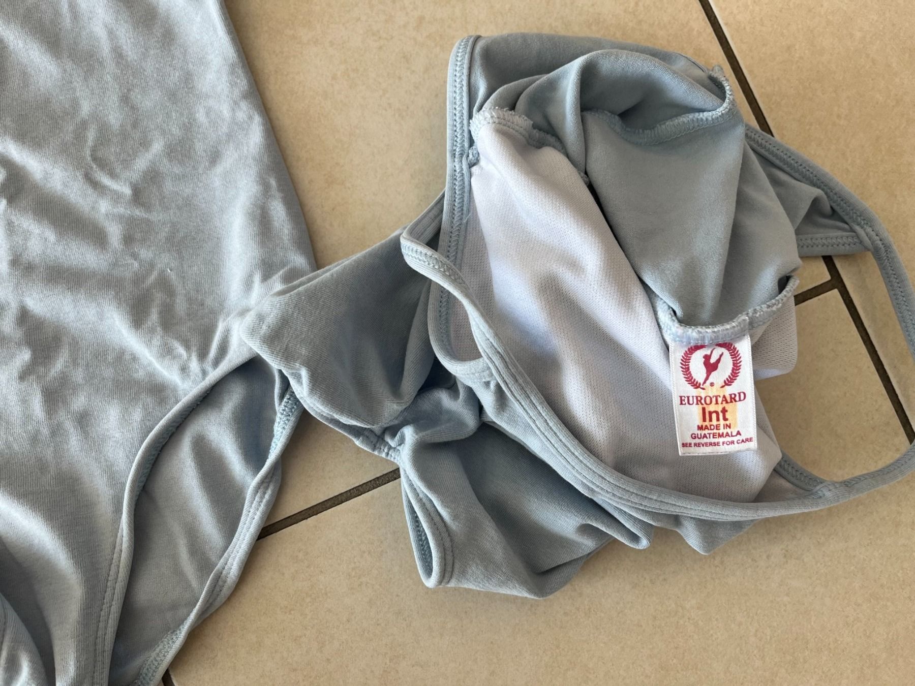 Scarpe, pantaloni & magliette da ginnastica: Balletbody hellblau für Mädchen – Usato da Küssnacht am Rigi venduto da icbicb 1