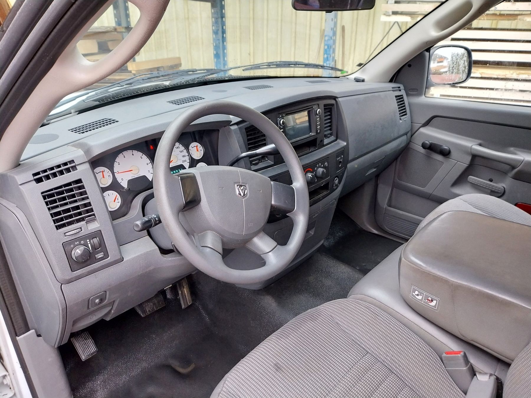 Dodge Autos: Dodge Ram 1500 ST 4x4 mit Ladekran – Gebraucht aus Ochlenberg von Antamo 4