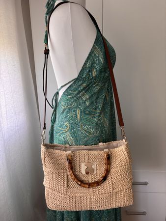 Handtasche Strohoptik mit Bambusgriff . Neue