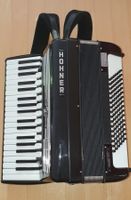 Hohner Favorit IV 96 Bass Akkordeon
