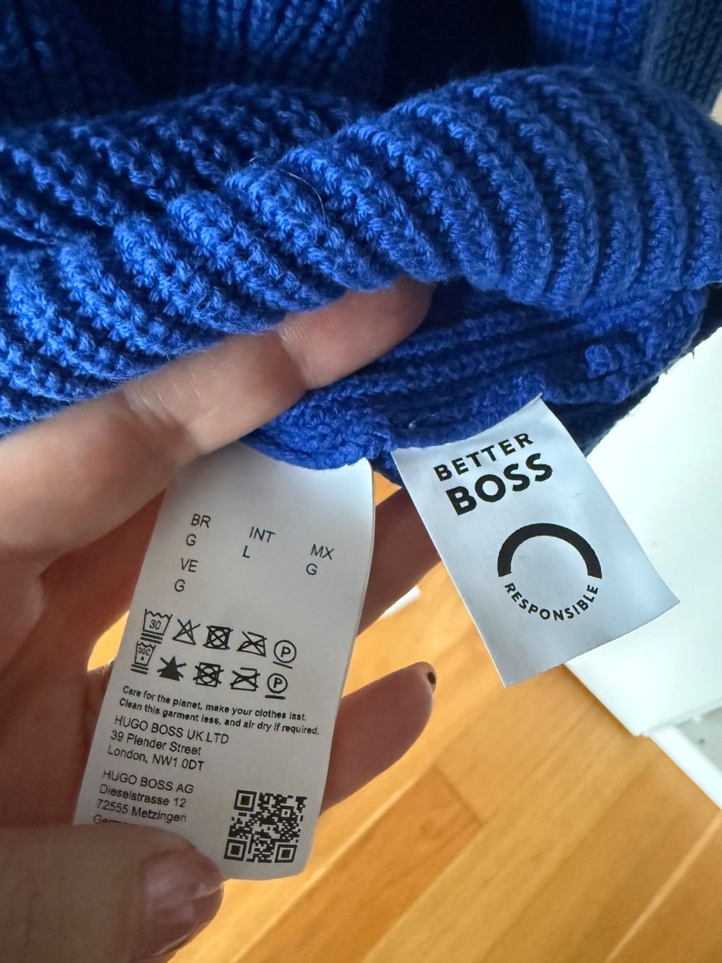 Hugo Boss Maglioni & Felpe: Wunderschöner kobaltblauer Pullover von Boss, Gr. L, neuwert – Nuovo (secondo la descrizione) da Kreuzlingen venduto da shopaholicatheart_3 5