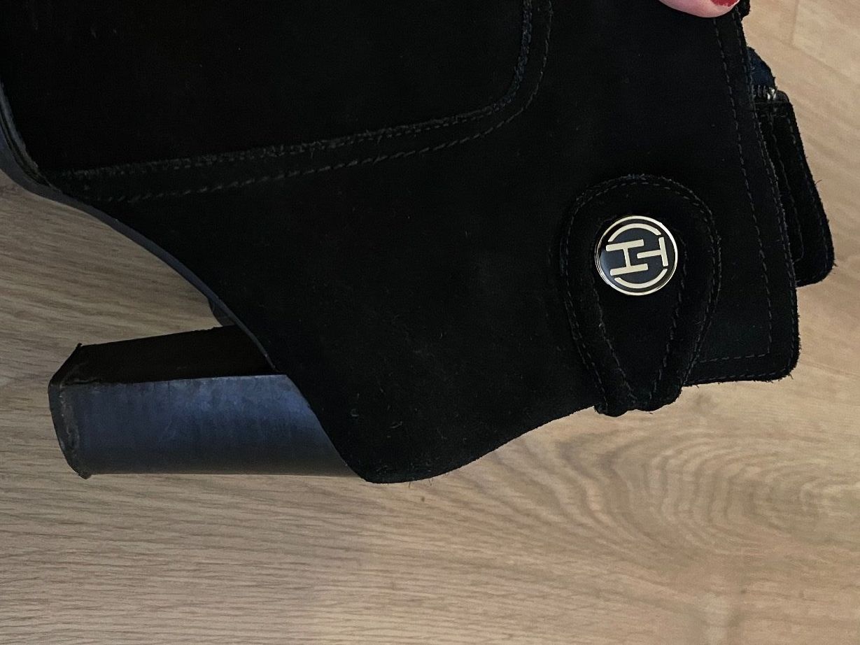 Tommy Hilfiger Damenschuhe: Tommy Hilfiger Stiefel 38 – Neu (gemäss Beschreibung) aus Winterthur von mje_t9cr 1