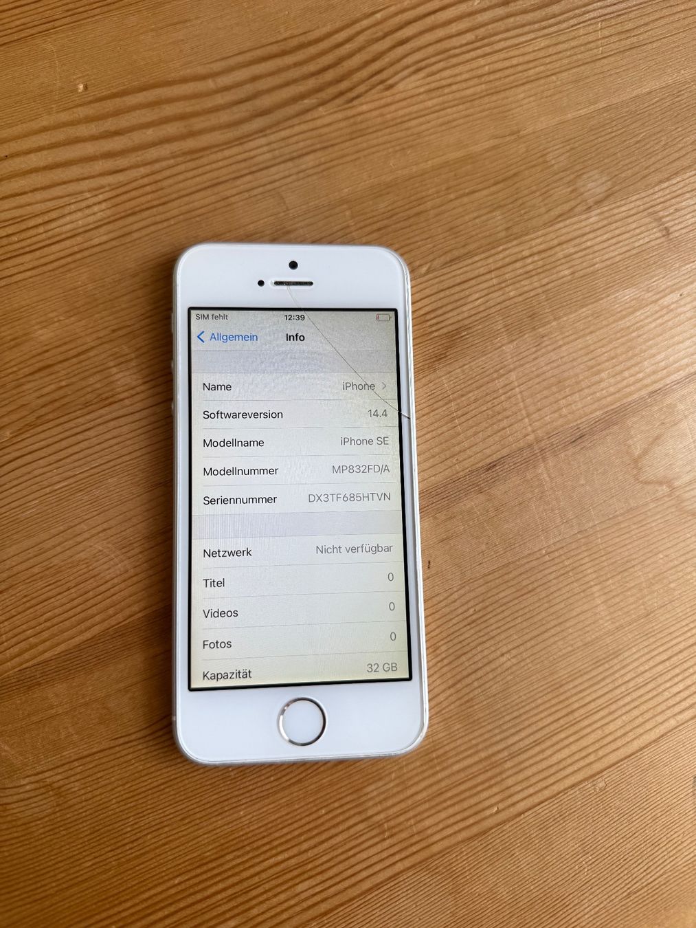 Apple Telefoni cellulari / Smartphones: iPhone SE 32GB weiss – Difettoso da Lützelflüh-Goldb venduto da Guemseli 1