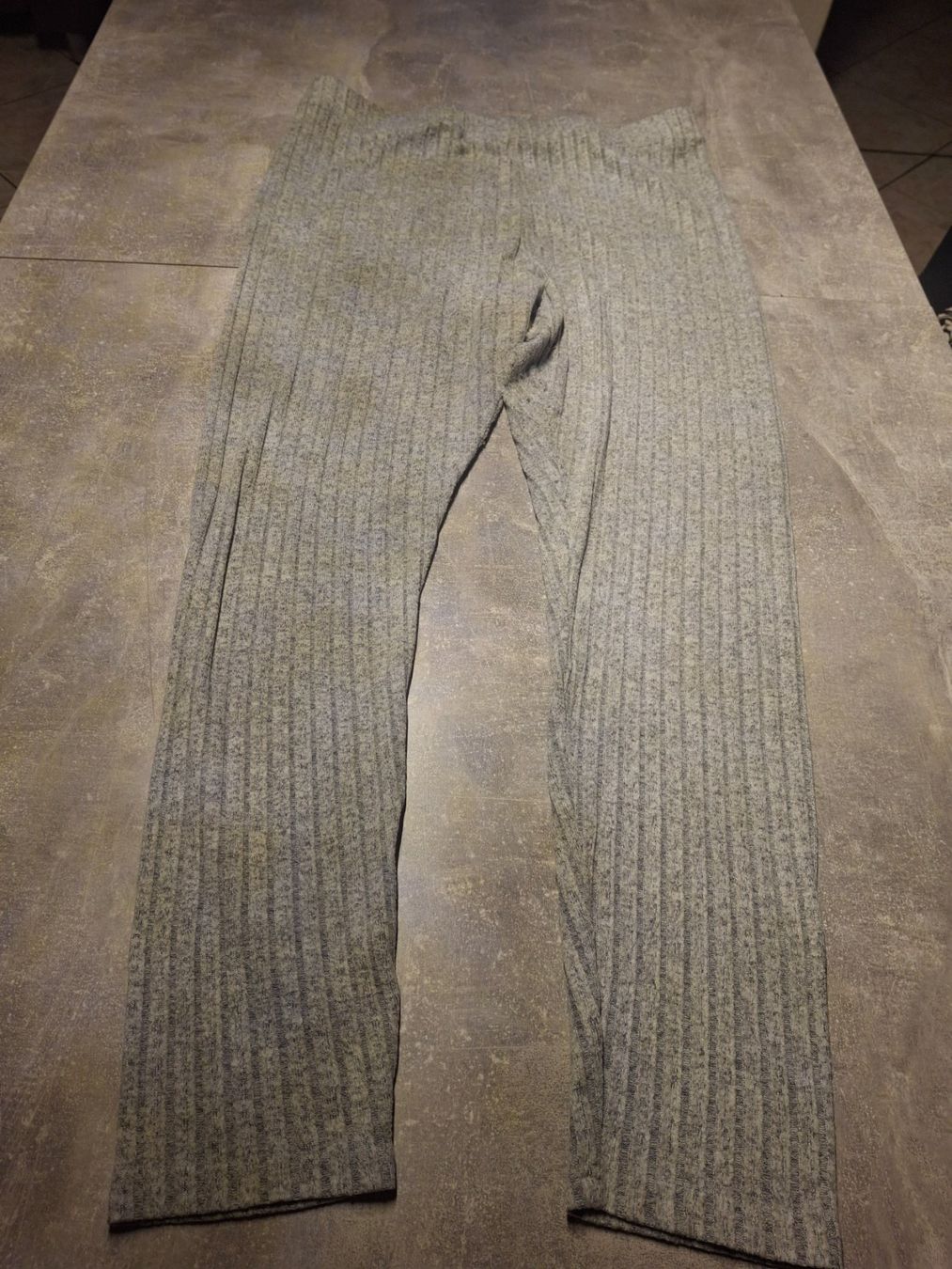 Shein Leggings: Pantalon d intérieur taille élastique - XL marque Shein – Usato da Villiers venduto da san_jn5w