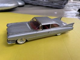 Cadillac Eldorado Biarritz 1957 cabriolet 1:43