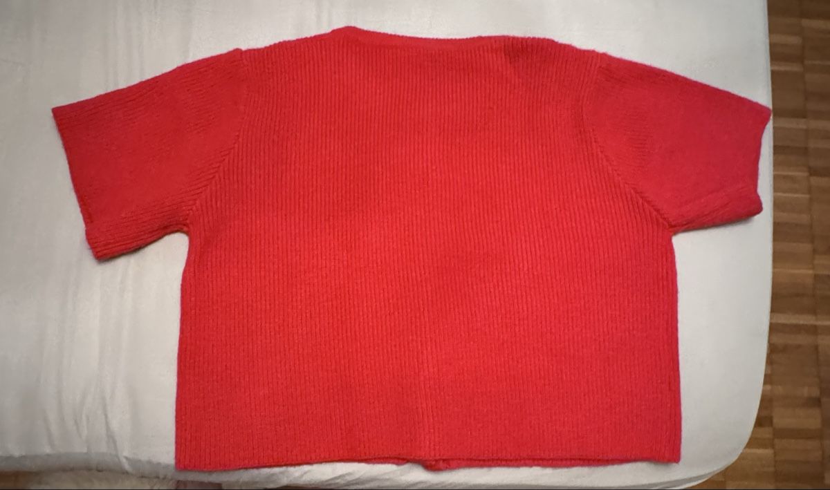 Vestes: Strickjacke rot kurze Arme – Neuf (Voir description) à Zürich par sop_9fqf 2
