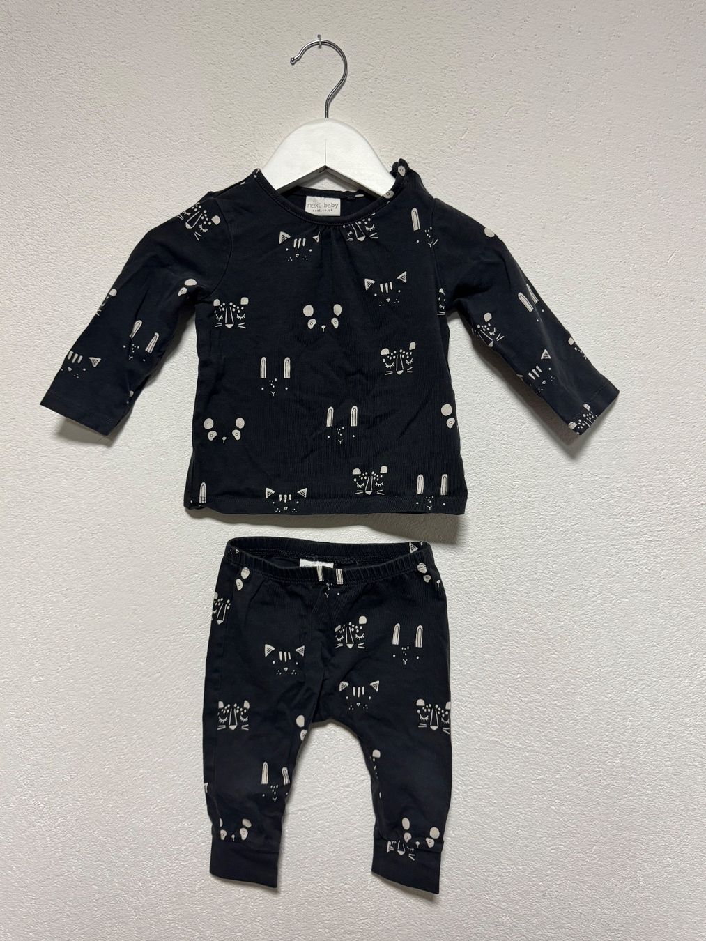 Next Lotti di vestiti: NEXT Set | Gr. 68 👶🏼 – Usato da Walenstadt venduto da closetqueen.mini