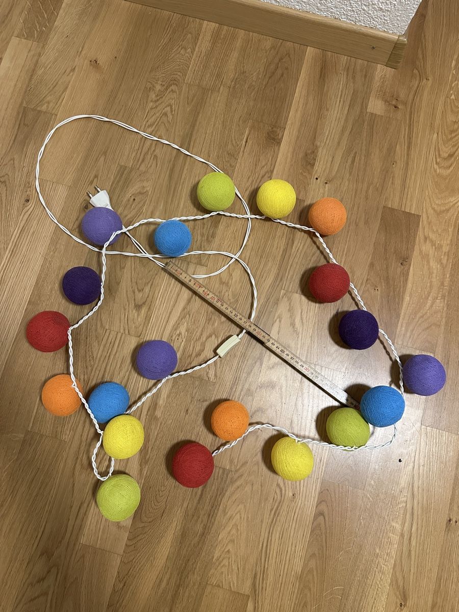 Lichterketten & Leisten: Bunte Lichterkette, Kugeln aus Baumwolle – Gebraucht aus Bolligen von Bluejean1 2