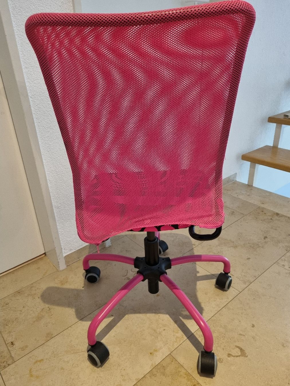 Ikea Stühle: Bürostuhl pink – Gebraucht aus Lengnau AG von Endless 1