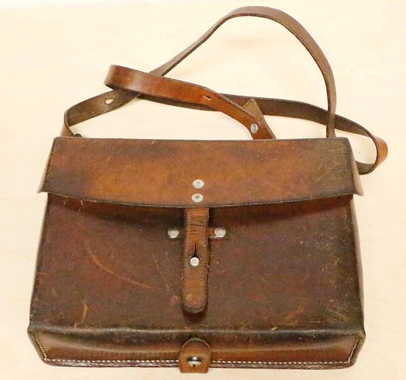 Schweizer Armee Borse: Original Schweizer Armee Leder Kartentasche – Usato da Mörschwil venduto da Ferrari-V8