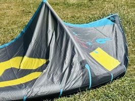 Kite DUOTONE EVO 2023 9m2, neuwertig