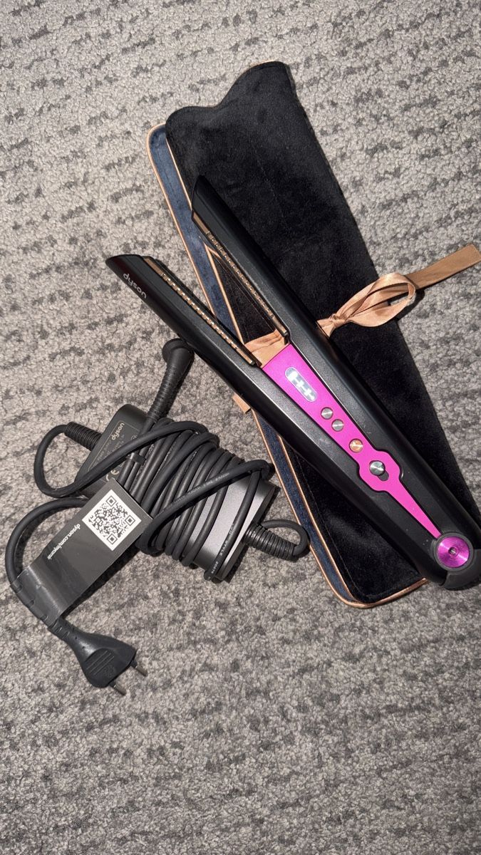 Dyson Fers à boucler & lisser: Dyson Glätteisen – D'occasion à Birmenstorf AG par eva_8tmx 2