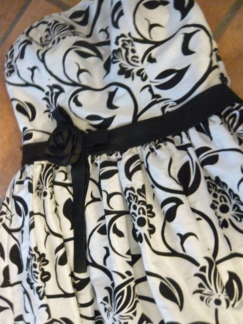 Vestiti: Kleid / Blusenkleid Gr S-M – Usato da Ruggell venduto da Dolce9 1