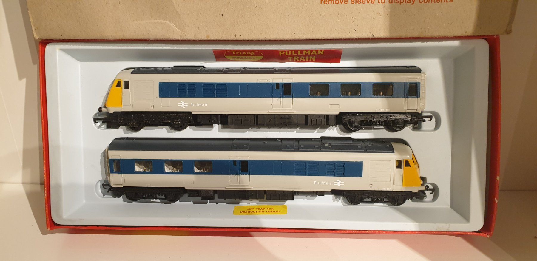 Hornby Trains électriques: Tri-Ang Hornby 00  Englischer Pullman Train R555C – Neuf (Voir description) à Neuenhof par ludovicco 4
