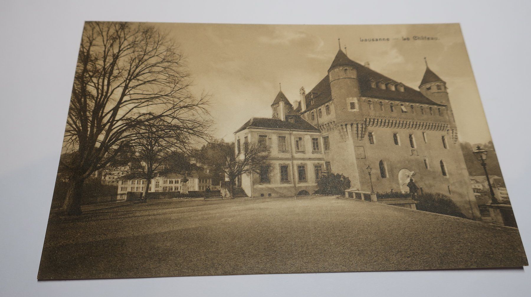 Cartoline postali: Lausanne - Le Château N° 516 – Usato da Cormoret venduto da Pascalll2001 1