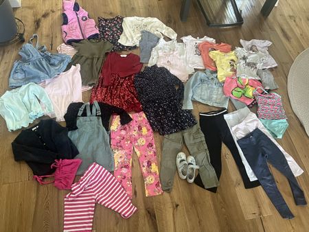 50 Teile Mädche Kleiderpaket, Gr. 110/116,  mehr als Fotos!
