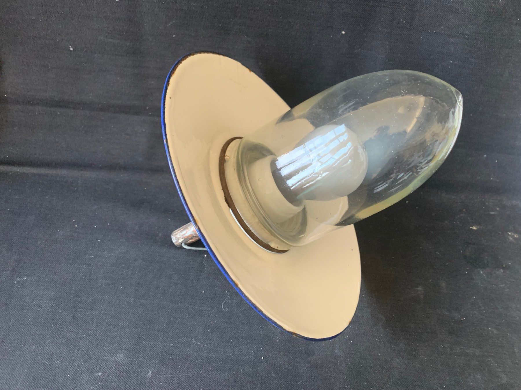 Lampen: Alte, schöne Stalllampe mit Glas / Sicherheitslampe – Gebraucht aus Wallisellen von zappenduster 4