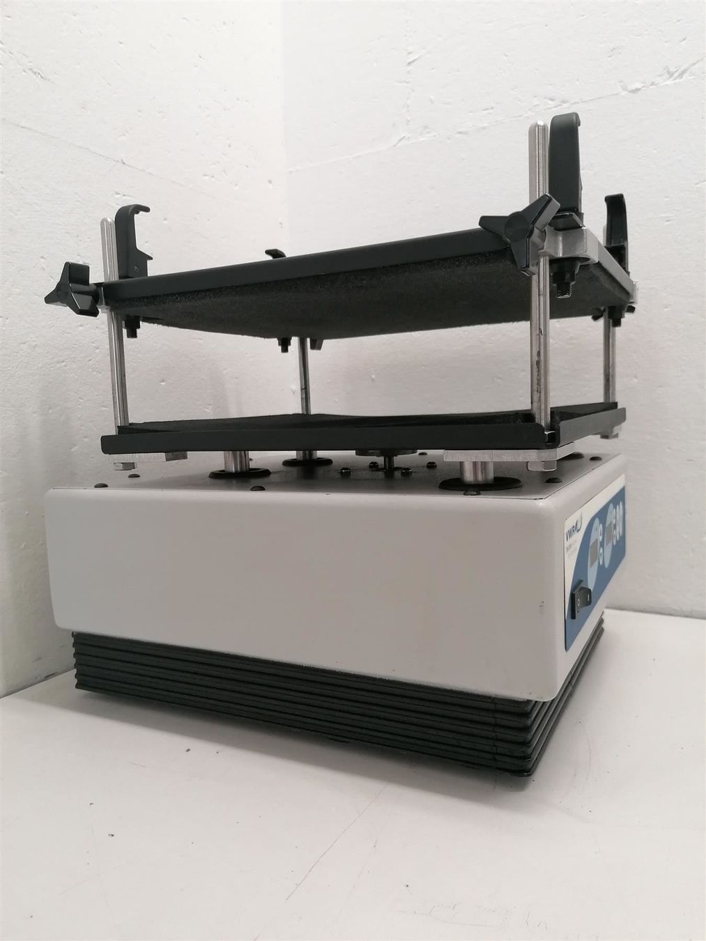 Accessori da laboratorio: VWR DMS-2500 Shaker – Usato da Niederdorf venduto da LeptonAG_Labor 4