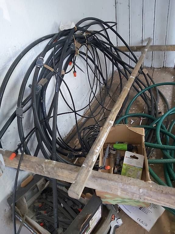 Tubi & Tubi flessibili: Bewässerungssystem – Usato da Salmsach venduto da bri_2l69 2