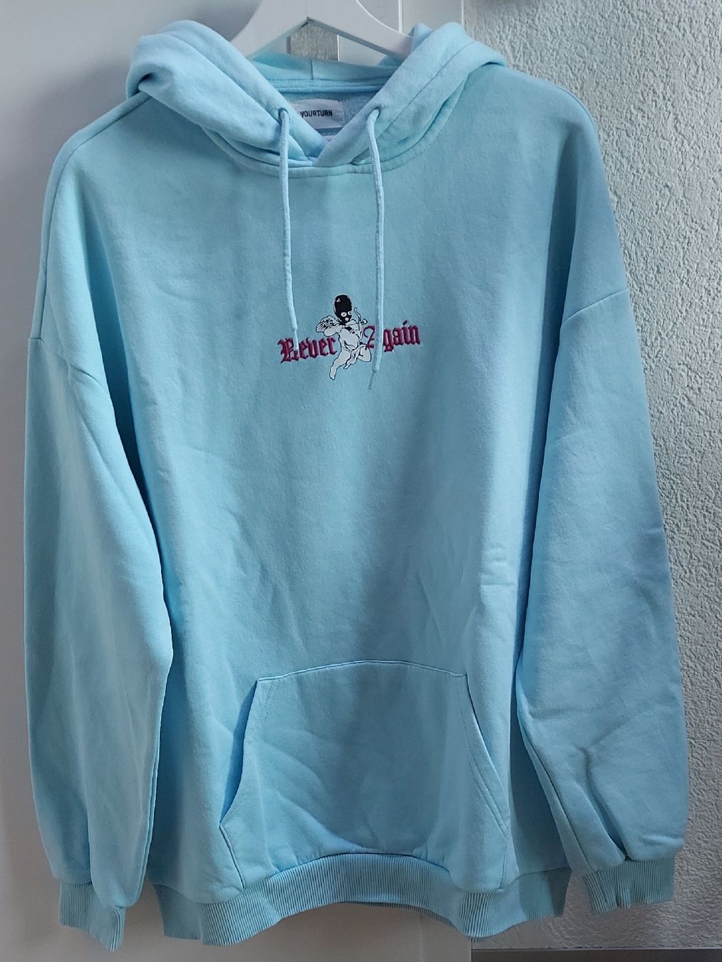 Maglioni & Felpe: Bequemer hellblauer Hoddie – Nuovo (secondo la descrizione) da Alterswil FR venduto da fas_n9yt 1