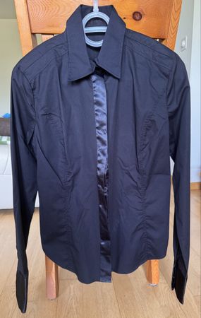 Elegante schwarze Bluse von Benetton, Grösse 38 - ungetragen