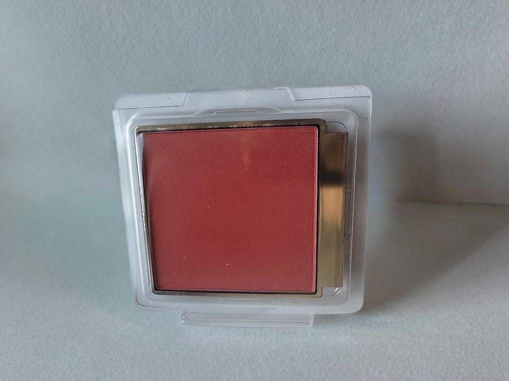 Estée Lauder Make-up: Estée Lauder Pure Color Envy Blush 330  Refill – Nuovo e nell'imballaggio originale da Zürich venduto da carmen_kandey_Insta 3