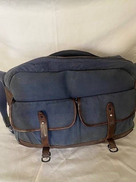 Borse: *PEAK PERFORMANCE* Messenger Umhängetasche – Usato da Zürich venduto da doris001 2