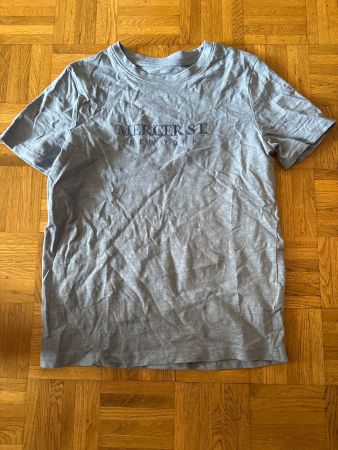 T-shirt H&M  bleu, taille 146/152, parfait pour l'été!