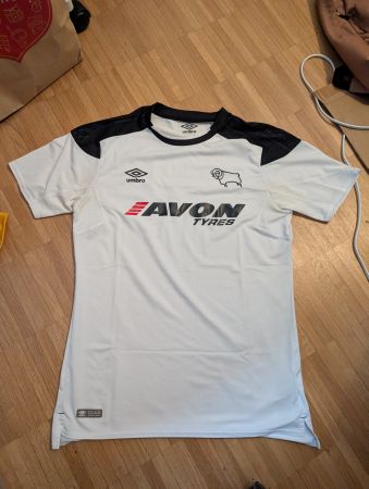 Derby County Umbro Fussballtrikot, Saison 2017/2018, M