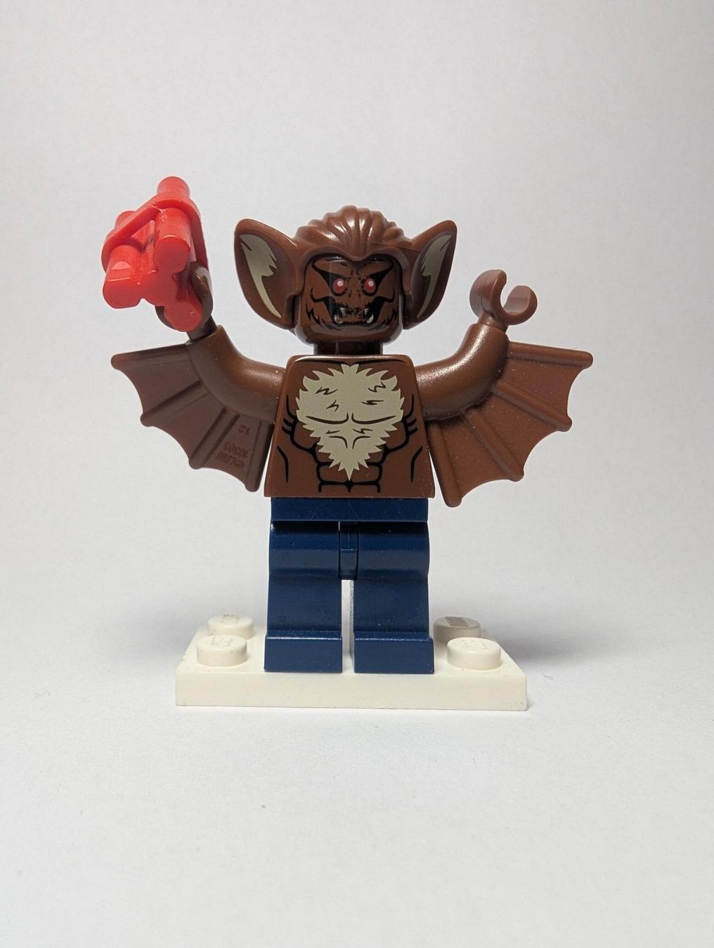 Lego Statuette: LEGO Man-Bat Minifig numbersh086 – Usato da Trimbach venduto da BrickBase