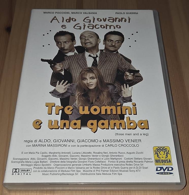 Tutti i DVDs: Tre uomini e una gamba (1997) (DVD) – Usato da Lenzburg venduto da Djroc
