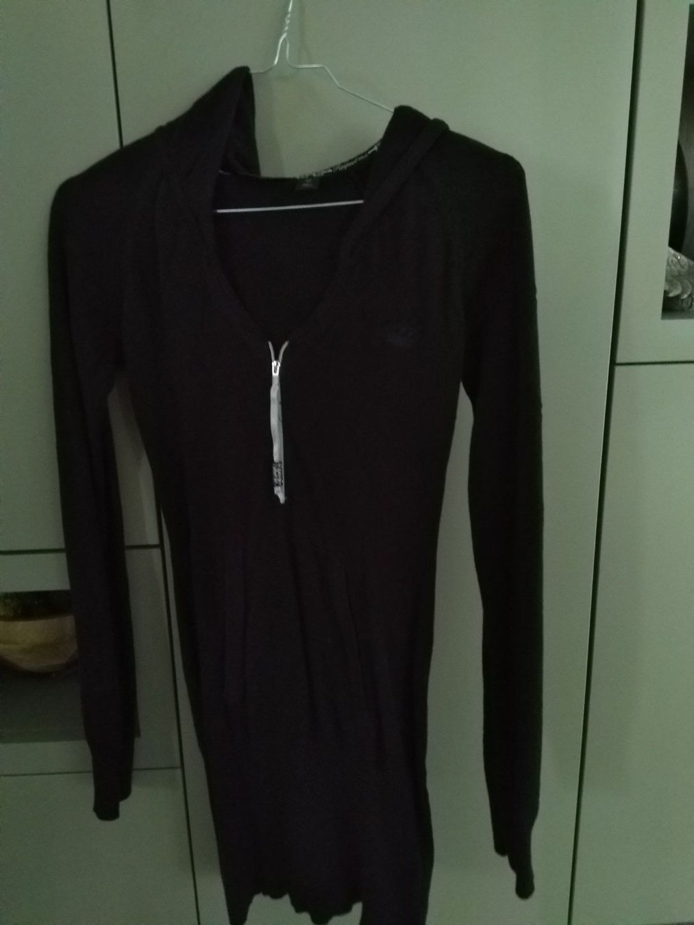 Adidas Maglioni & Felpe: Jacke / Pullover Adidas mit Kapuze (kenguru) – Usato da Rieden AG venduto da Galina11 2