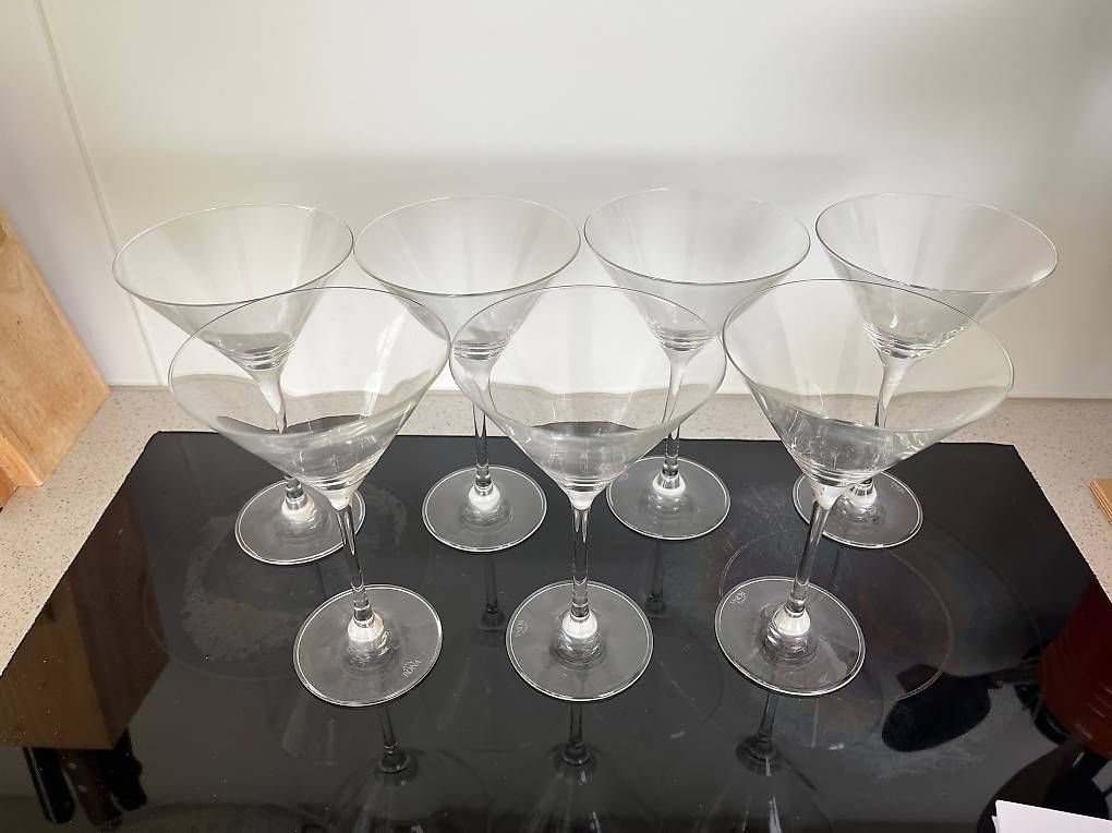 Martini Bicchieri: 7 Martini-Gläser gratis zum Abholen – Usato da Niederwangen BE venduto da Mister-Sim