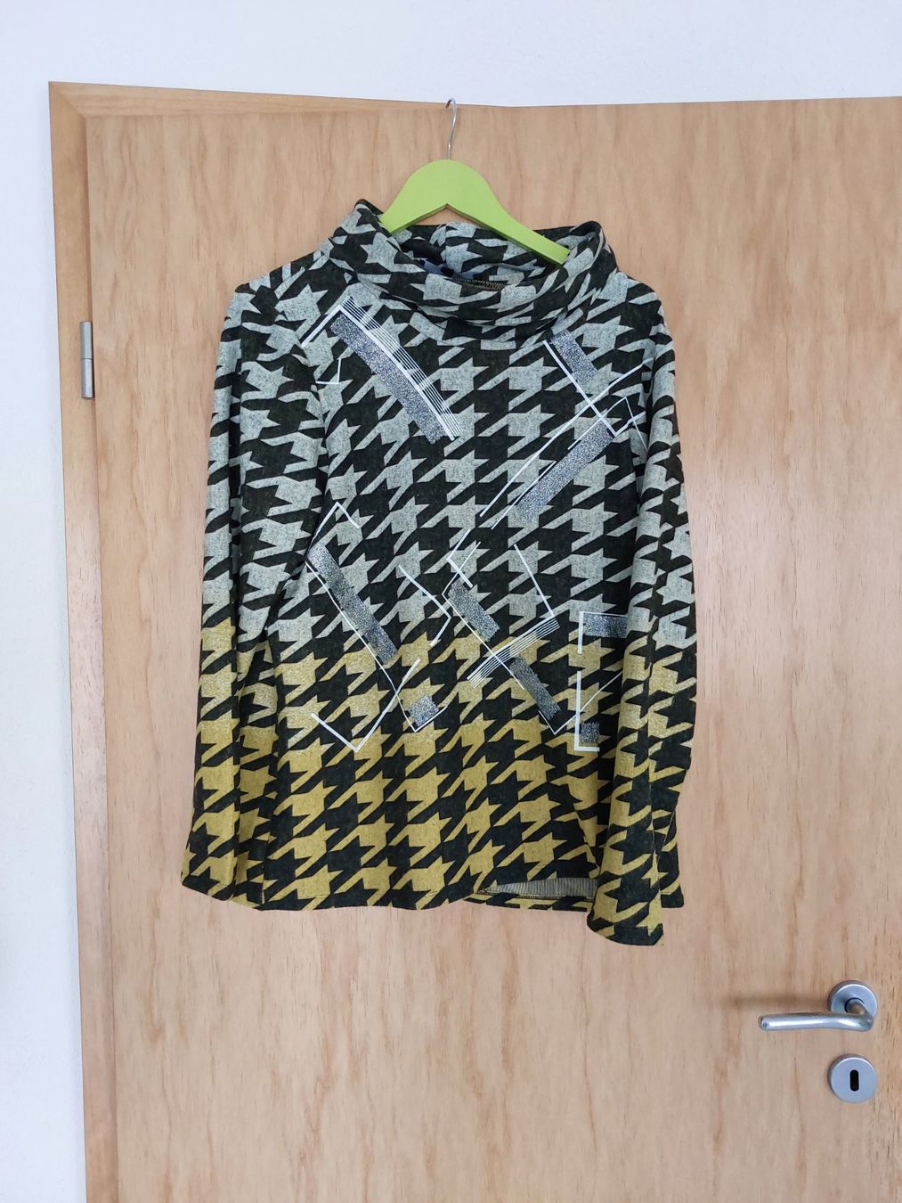 Pulls & Sweat-shirts: Pulli Gr.  L – D'occasion à Schmitten par Renistern68