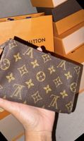 Louis Vuitton Pochette Cosmetic Pouch Monogram Canvas