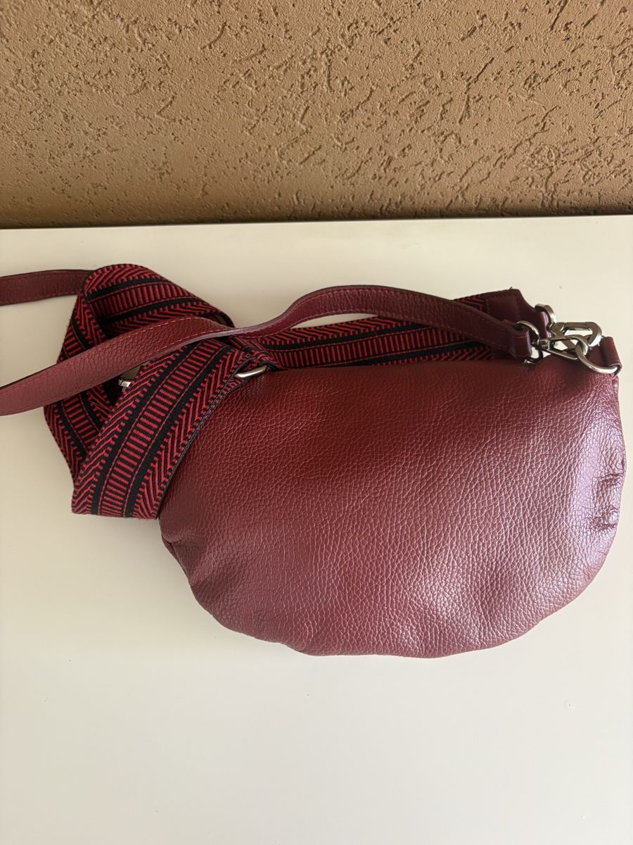Sacs femmes: Sac banane cuir bordeaux – D'occasion à Pully par kaba07 2