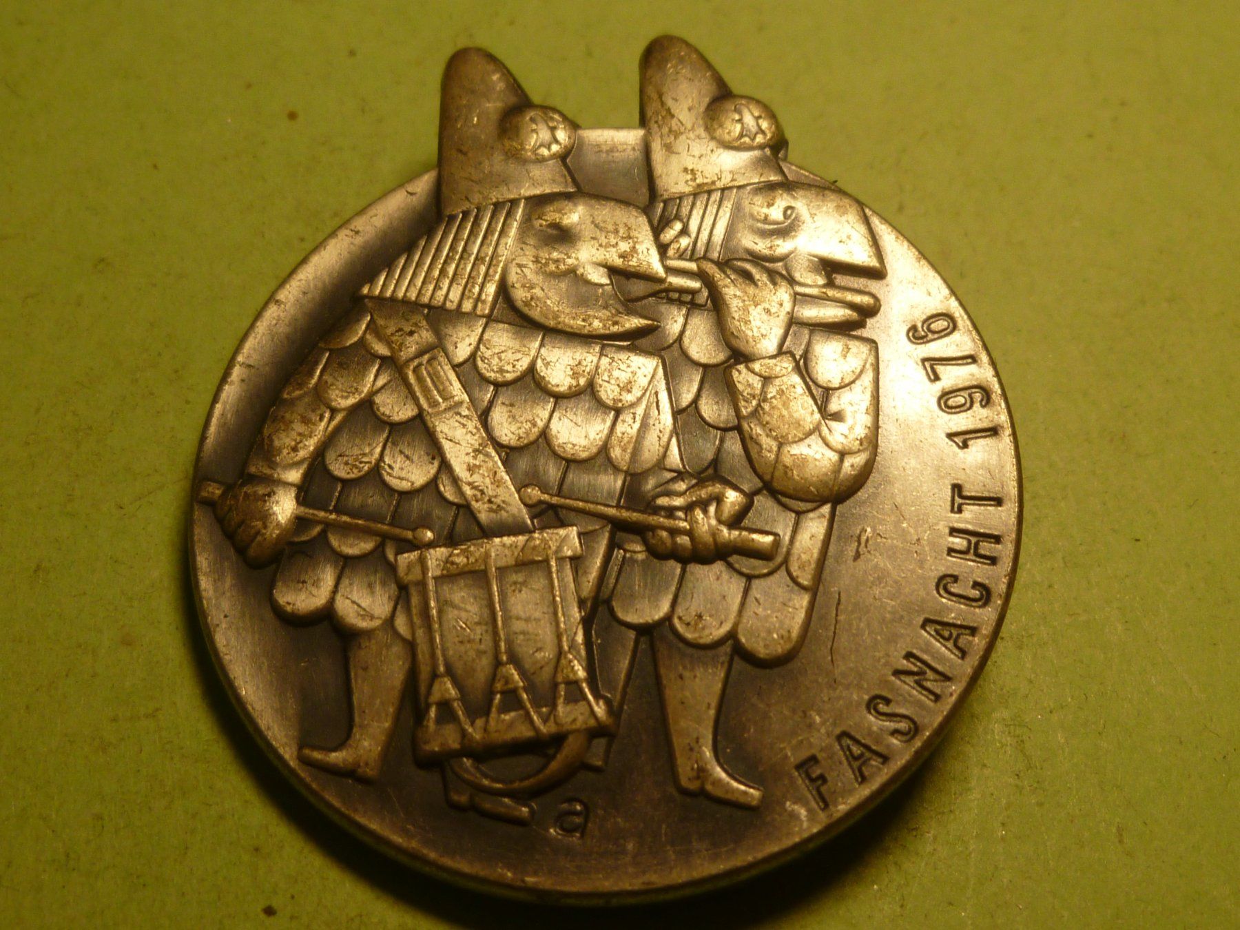Placchette & Badge: BASEL 1976 SILBER – Usato da Ried (Muotathal) venduto da Mandarin02