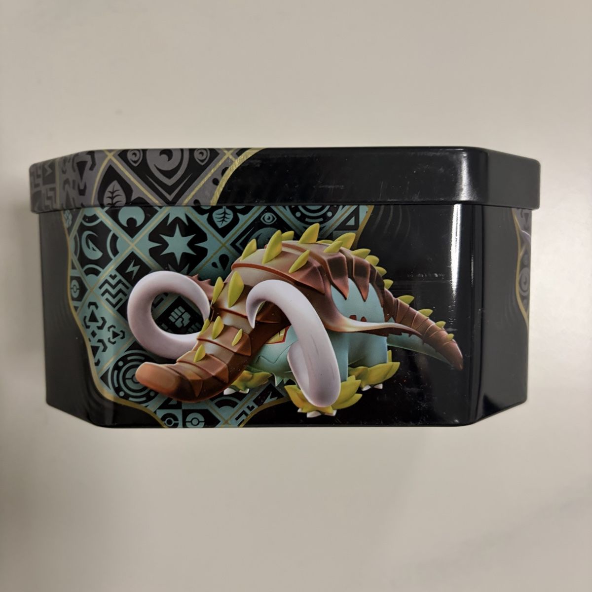 Pokémon Sammelbilder & Trading cards: Pokemon Tin leer – Neu (gemäss Beschreibung) aus Opfikon von ZDem 1