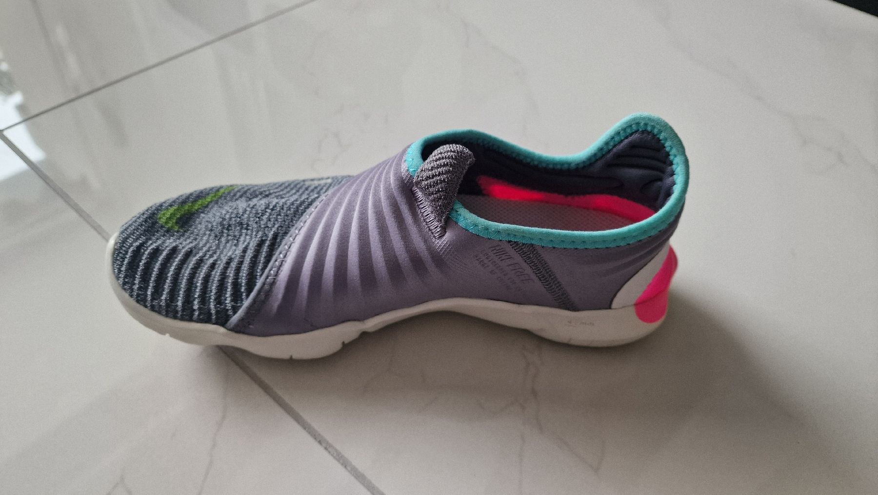 Nike Scarpe da donna: Nike Free Run Flyknit 3.0 – Usato da Montreux venduto da Daisyy01 1
