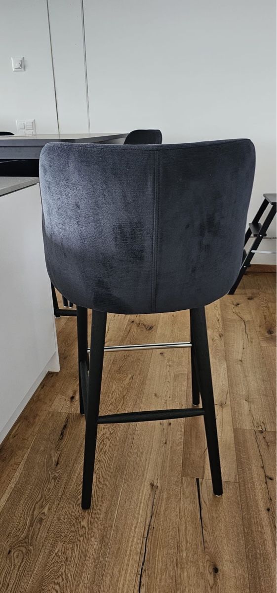 Maisons du monde Sgabelli: Barhocker aus Samt, schwarz, Maison du Monde – Usato da Rotkreuz venduto da nadja.horat 3