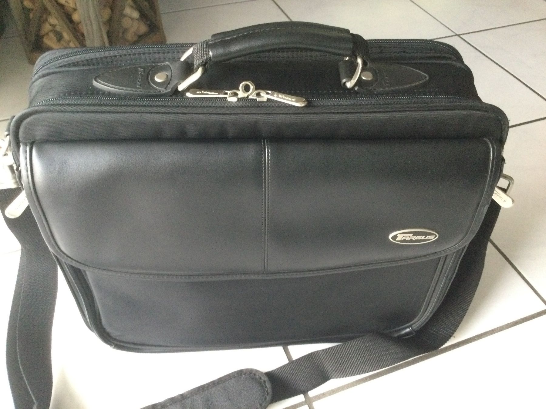 Koffer & Taschen: Laptoptasche von Targus – Gebraucht aus Galgenen von 67sab