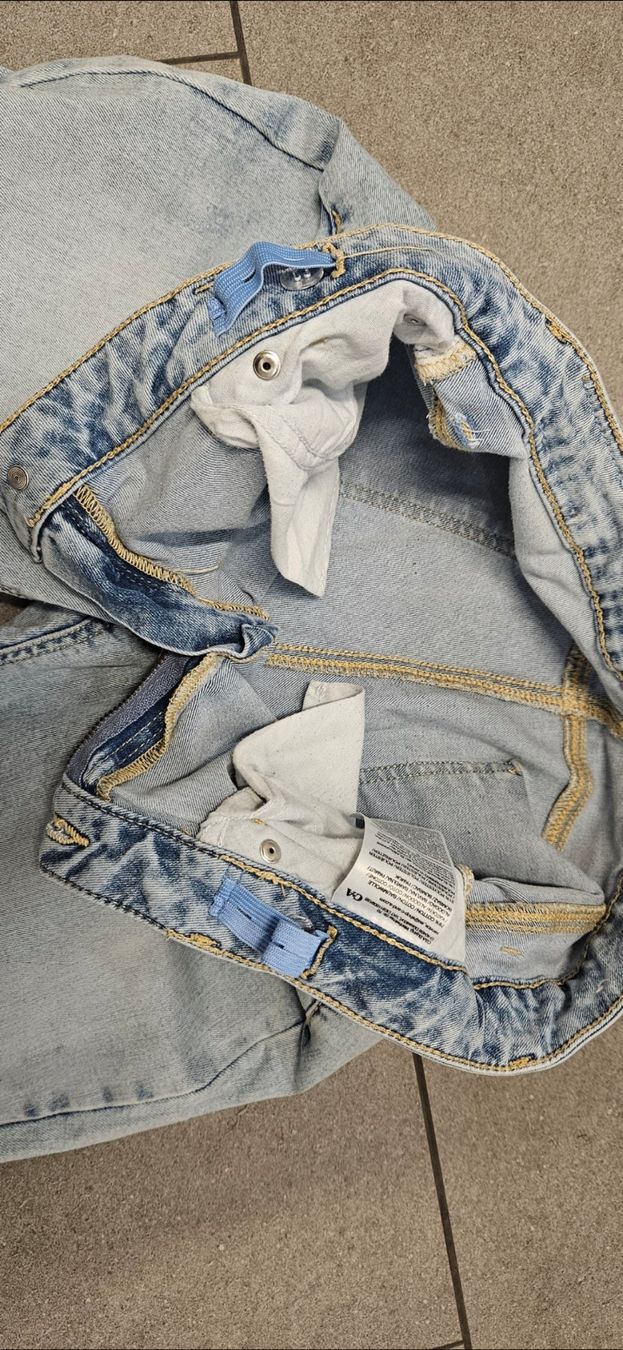 C&A Pantaloni: Jeans Mädchen Gr.170 – Usato da Basel venduto da Ricardo.adela24 2