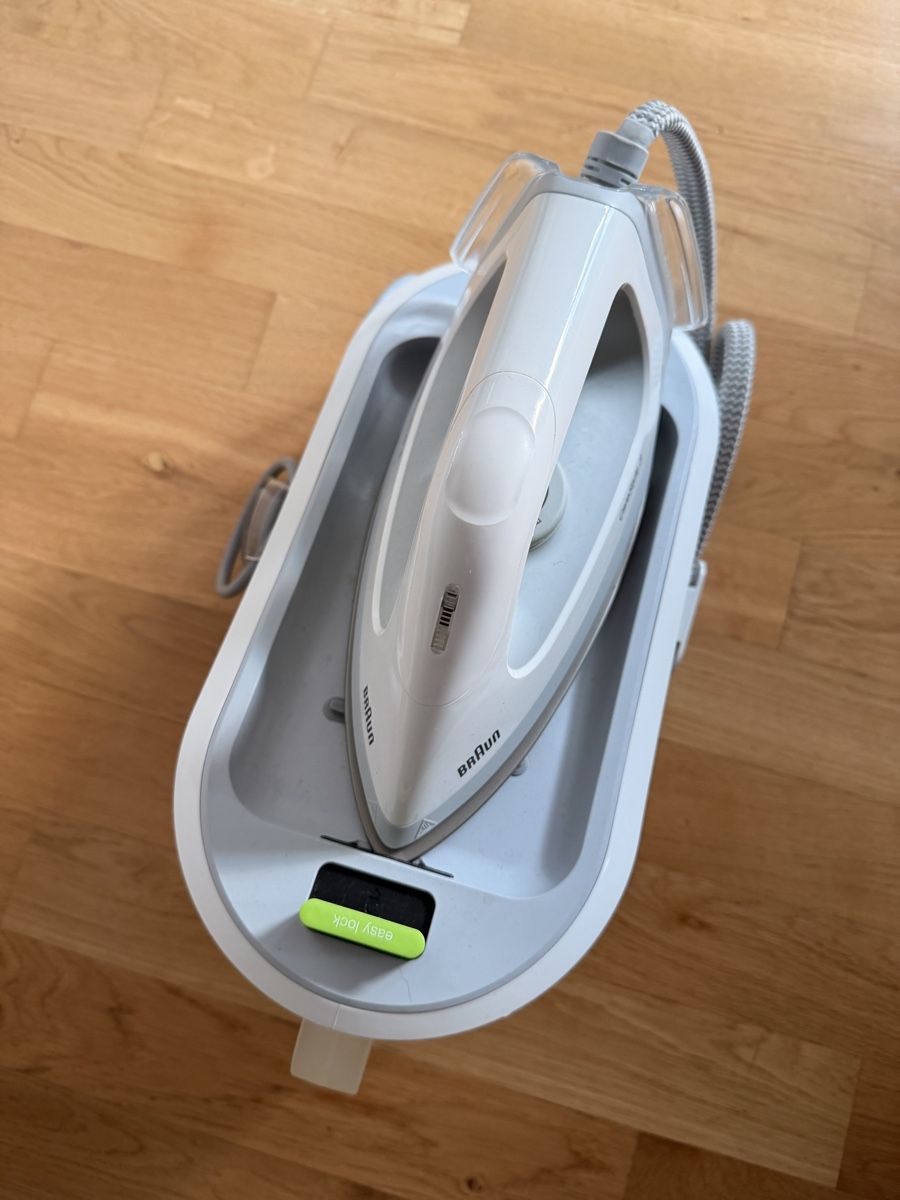Braun Ferri da stiro: Iron Braun CareStyle 3 – Usato da Zürich venduto da mar_h7x7 3