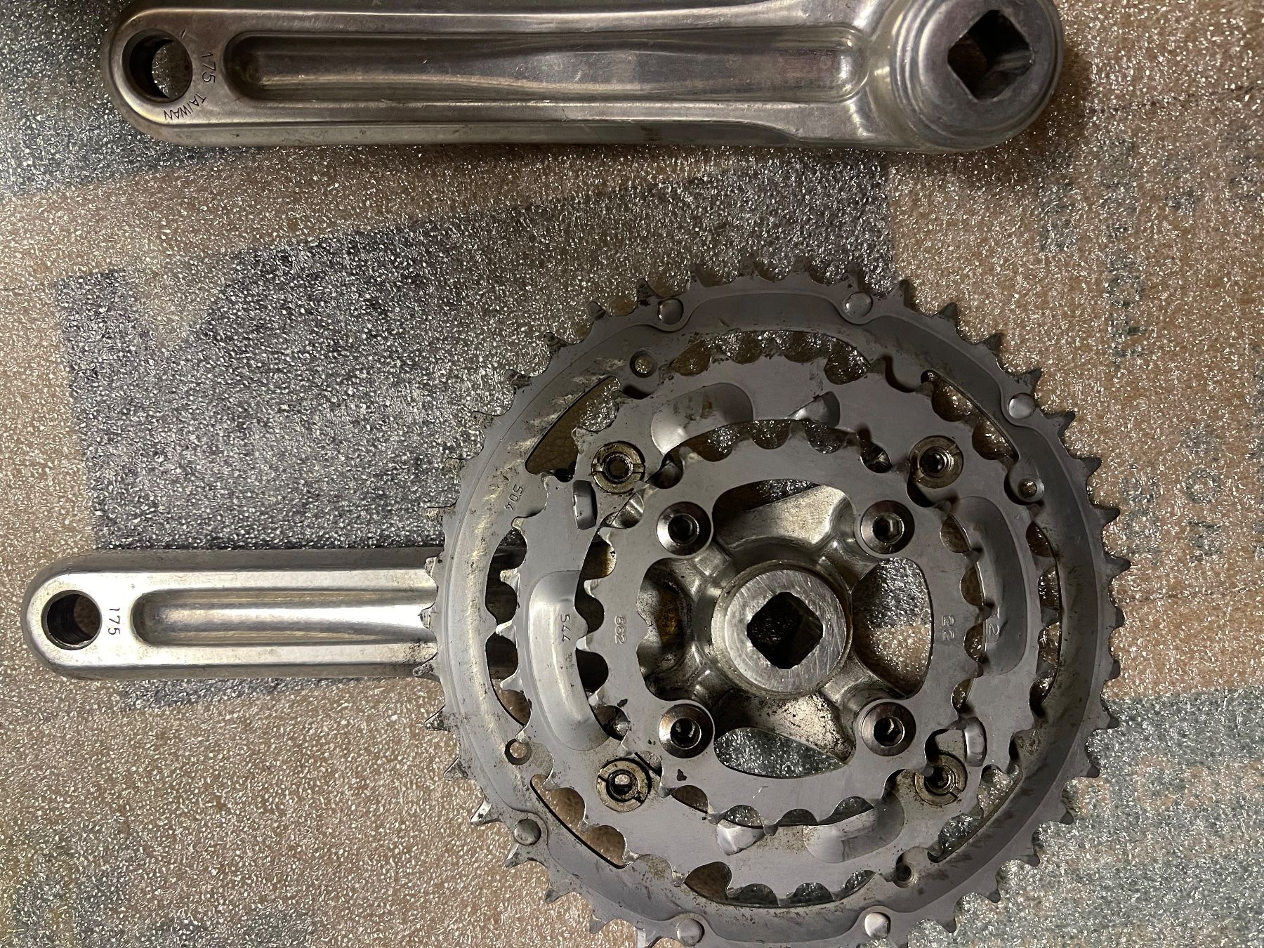 Pezzi di ricambio: Kurbel SR Suntour AP460 175 – Usato da Giubiasco venduto da bulag 2