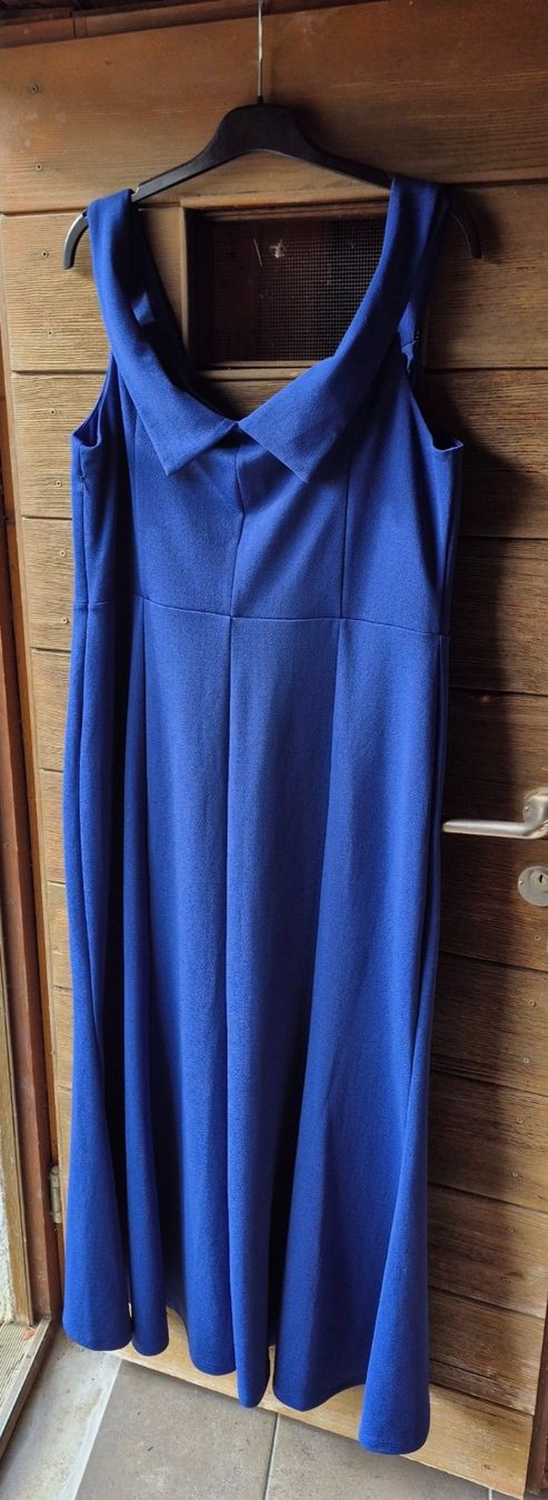 Vestiti: Kleid – Nuovo (secondo la descrizione) da Wislikofen venduto da Ana.Gomes 2