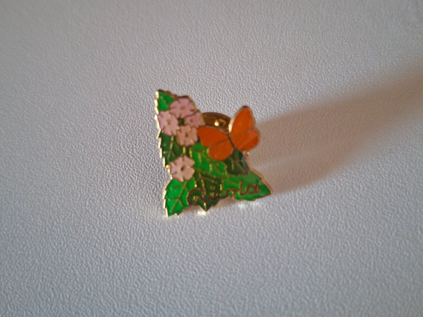 Placchette & Badge: Pin Ricola – Usato da Erlinsbach venduto da pfunky