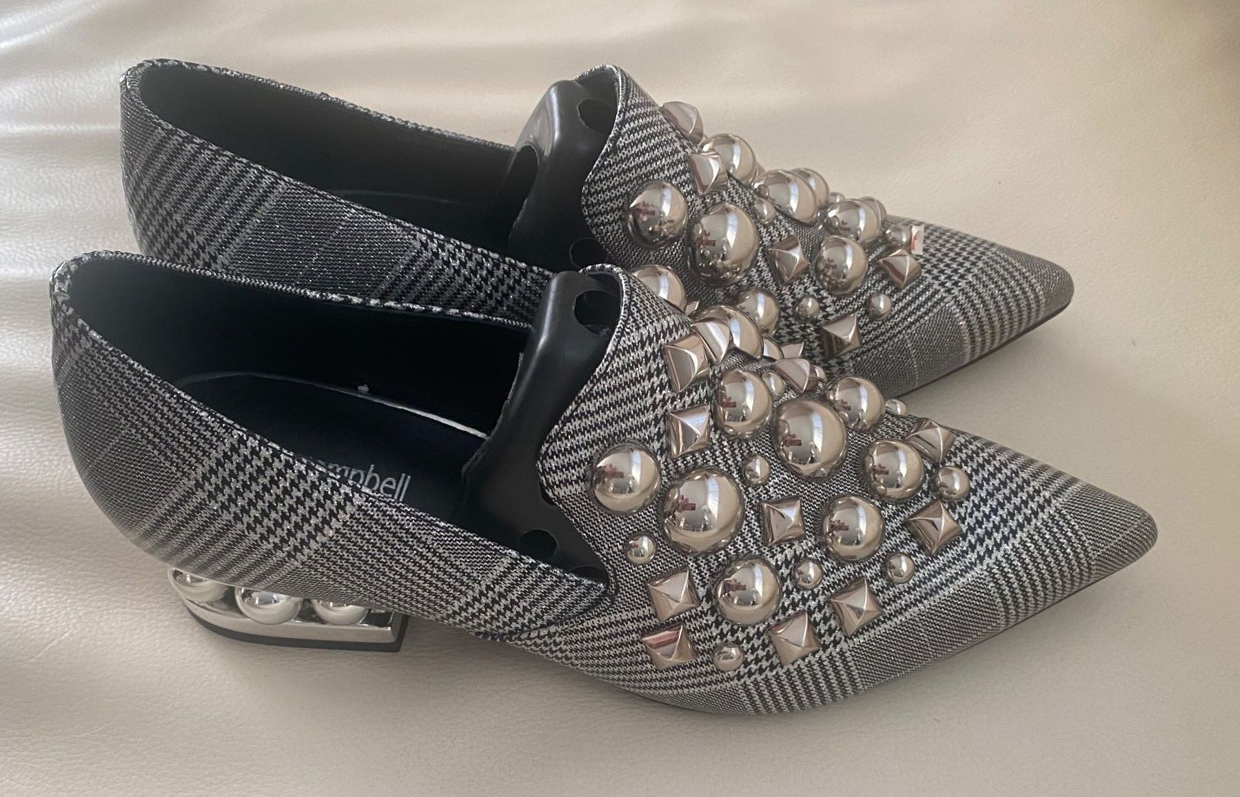 Scarpe da donna: Eyecatcher - JEFFREY CAMPBELL Damenschuhe mit Décor, 39 – Nuovo e nell'imballaggio originale da Winkel venduto da ferrari2022 2