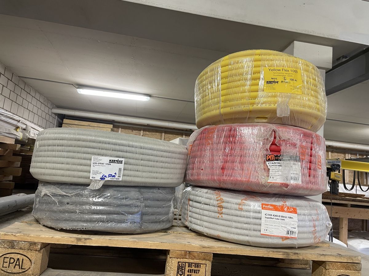 Kabel: Installations Stromer Flexrohr M20 + M25 – Neu und originalverpackt aus Meisterschwanden von